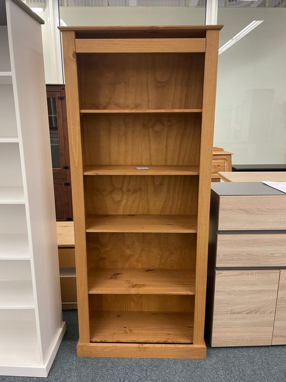 Massivholz Bücherregal aus Kiefer