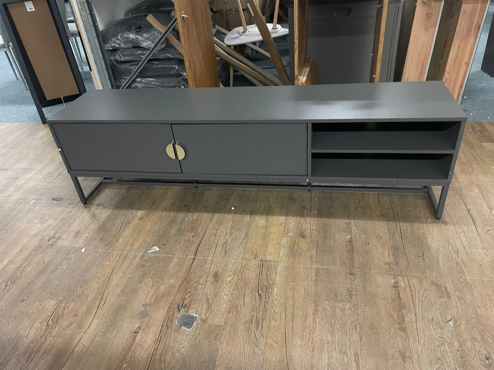 Elegantes Lowboard mit Kabeldurchführung