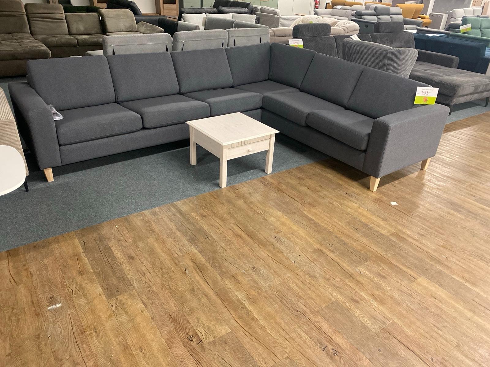 XL Ecksofa mit Kissen - Wellenunterfederung