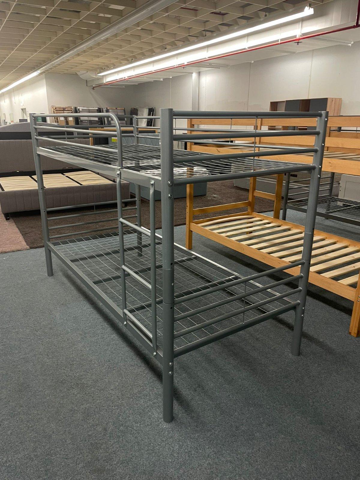 Metalletagenbett 90x200 mit Rundum Absturzschutz