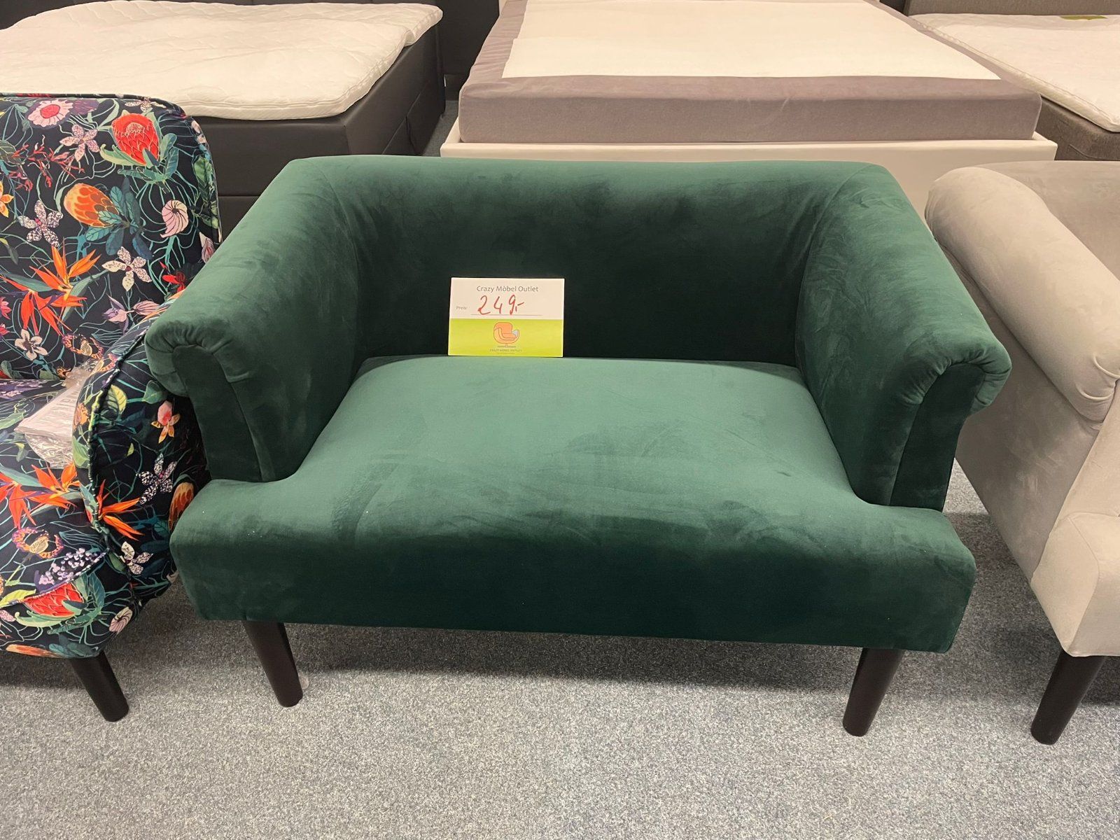 Eleganter Sessel aus Samt in Grün