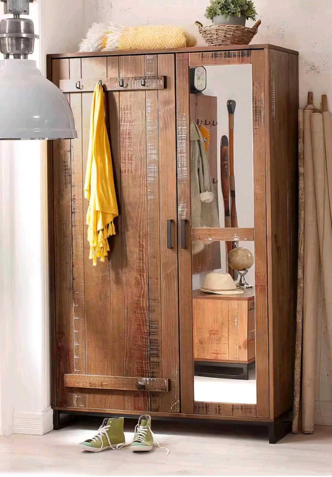 Massivholz Garderobenschrank mit Spiegel