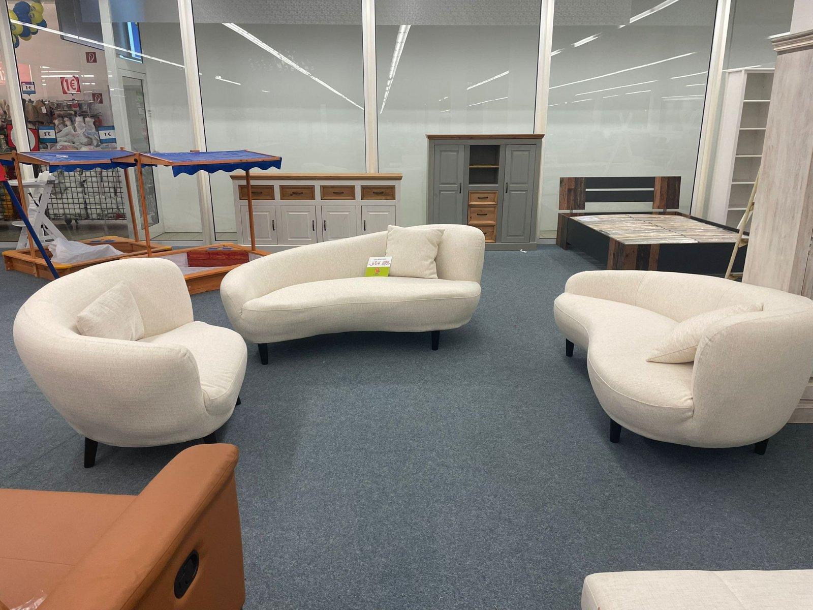 Creme 2+2+1 Sofaset mit Kissen