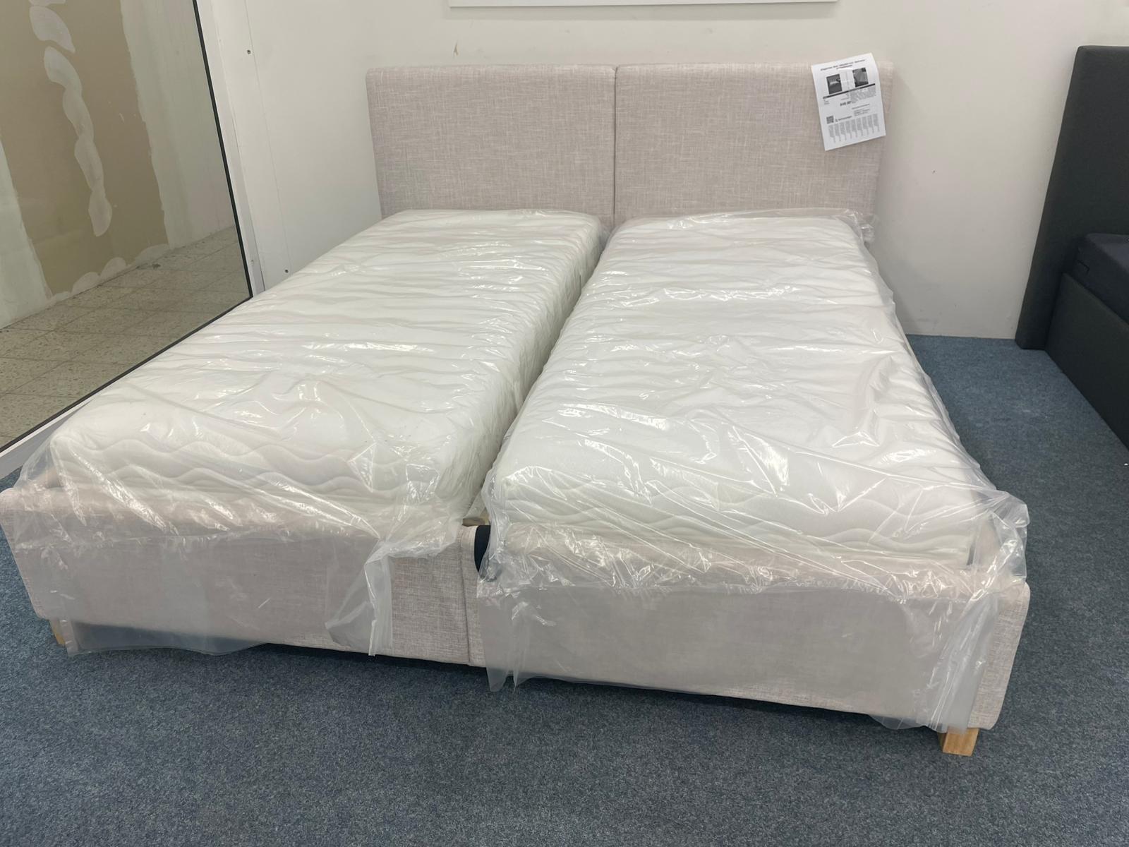 Beiges Bett 180x200 mit Lattenrost