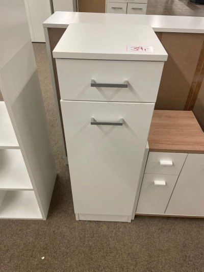 Eleganter Hoch-Badezimmerschrank in Weiß