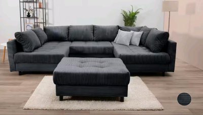 Kuschelige U-Form Wohnlandschaft mit Hocker