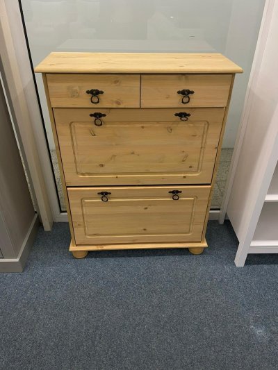 Elegante Schuhkommode aus Kiefernholz