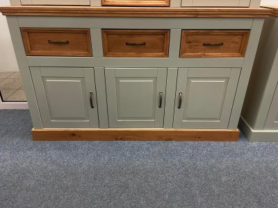 Elegantes Buffet aus Kiefer - Nur 499€!