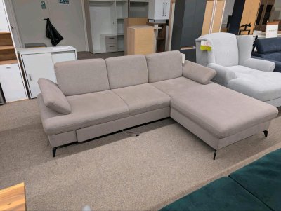 Elegantes Ecksofa mit Bettfunktion