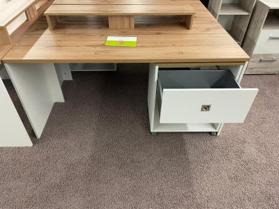 Moderner Schreibtisch mit Rollcontainer und Monitorständer