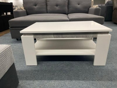 Eleganter Couchtisch in Betonoptik