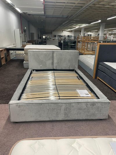 Polsterbett 140x200 mit Lattenrost & Matratze